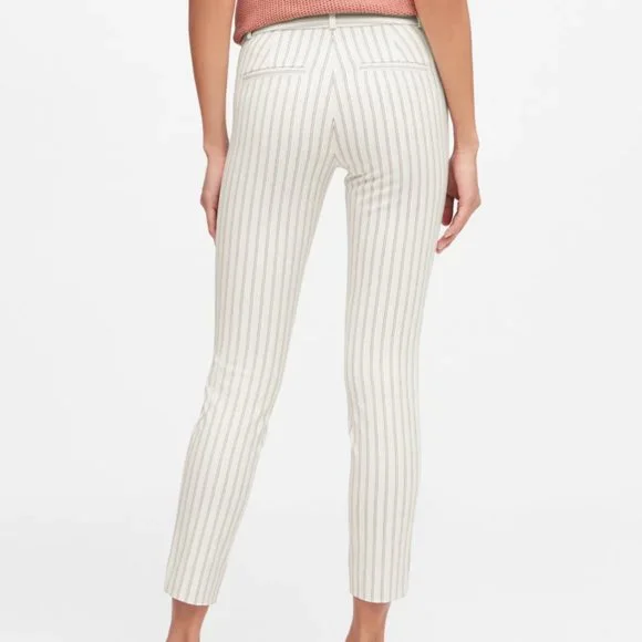 Banana Republic - White Mid-Rise Skinny Sloan Pant - Size 4 - Picture 2 of 4